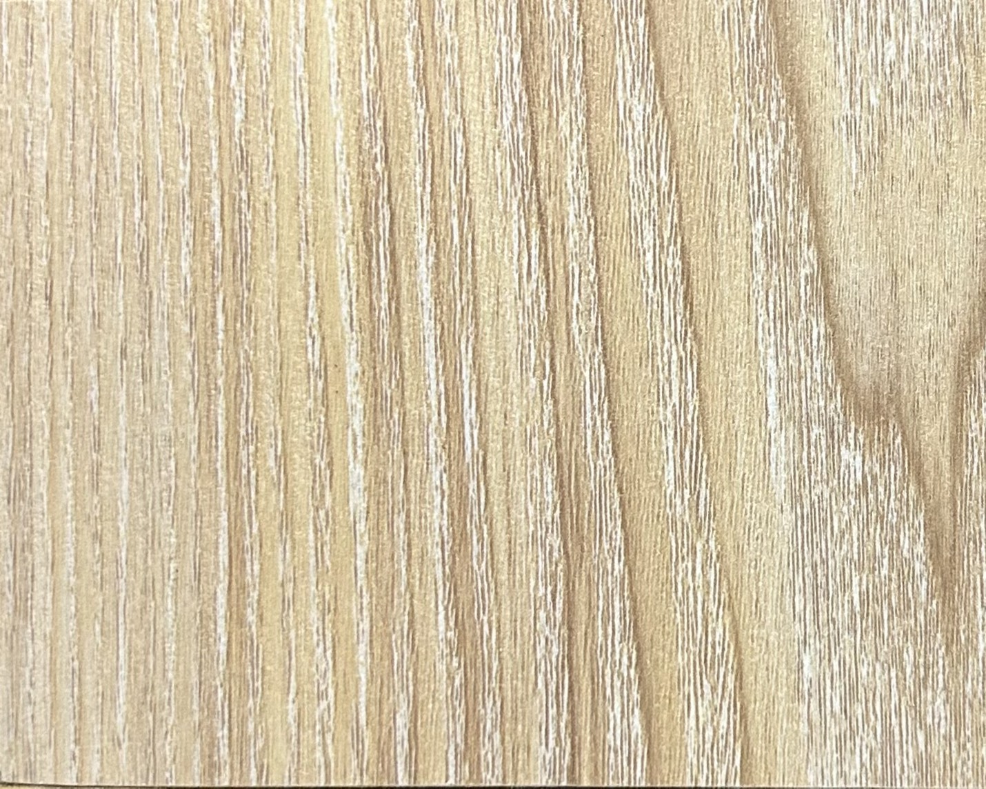 海島型超耐磨(夾板式耐磨)，適用氣候潮濕的環境。