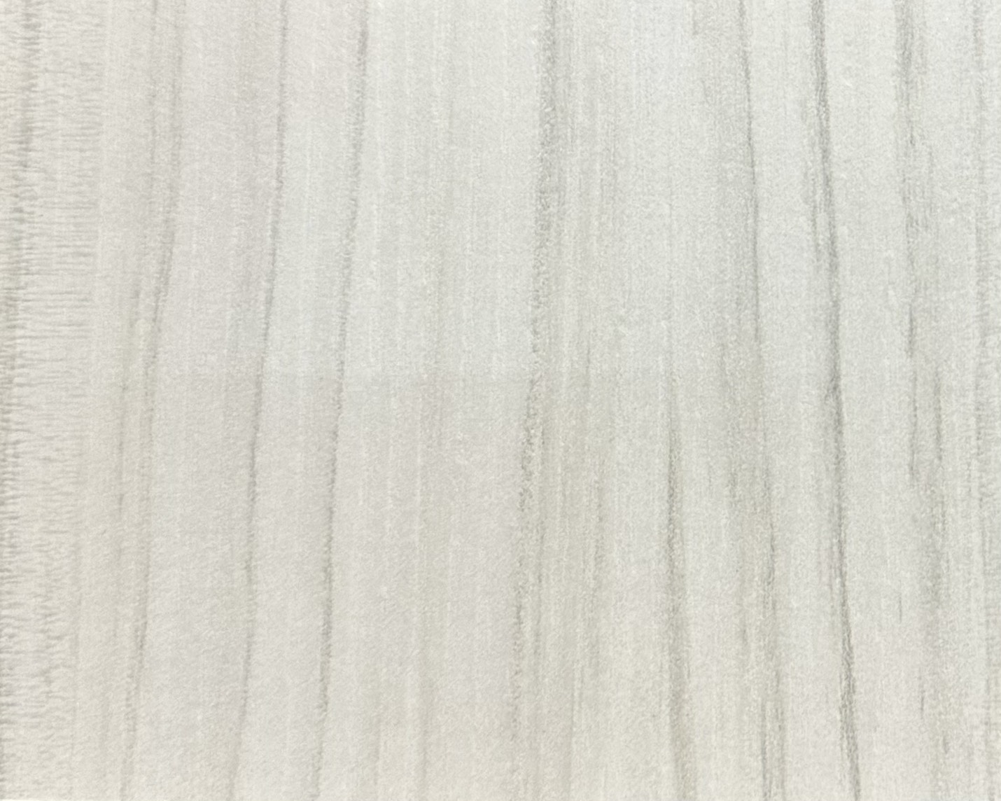 海島型超耐磨(夾板式耐磨)，適用氣候潮濕的環境。