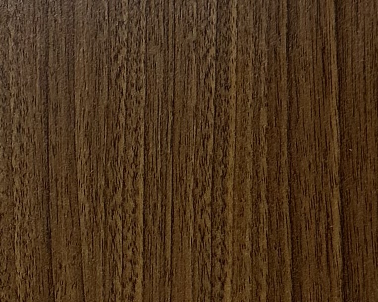 10 mm (含靜音墊）  尺寸: 10mm*127mm*808mm
* 亮面超耐磨木地板