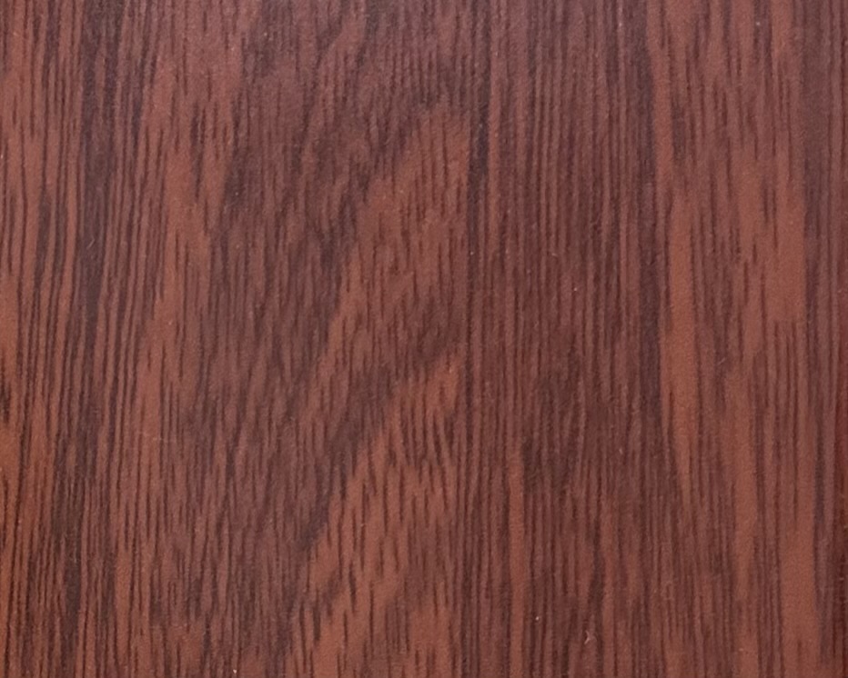 13 mm (含靜音墊）尺寸: 13mm*163mm*1213mm 
*亮面超耐磨木地板